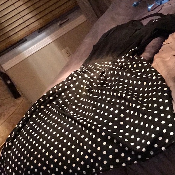 Dress - Picture 1 of 2